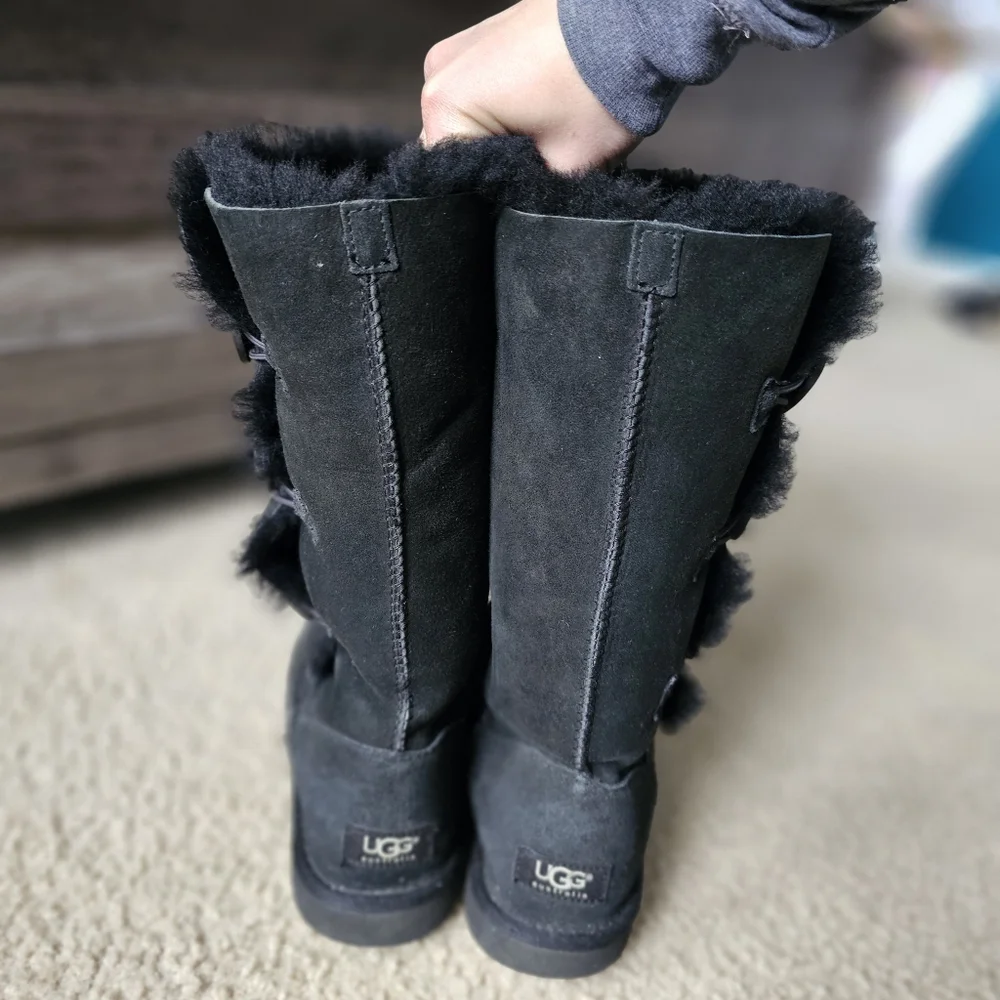 UGG excellent minimal